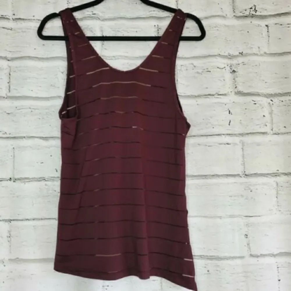 Athleta Women's Size S Basic Purple Plum Workout Tank Round Neck Regular